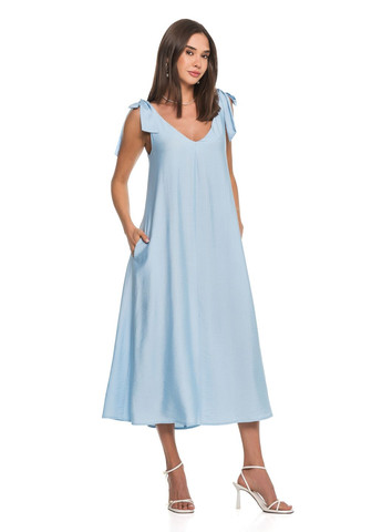 Голубое легкое нарядное платье с креативными бретелями. SVTR