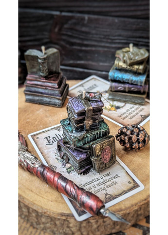 Свеча восковая Книги из библиотеки Хогвартса No Brand (352777574)