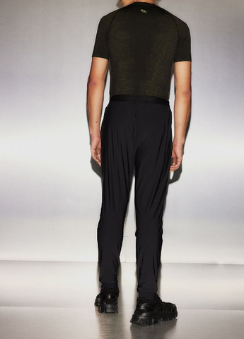 Черные спортивные демисезонные брюки H&M