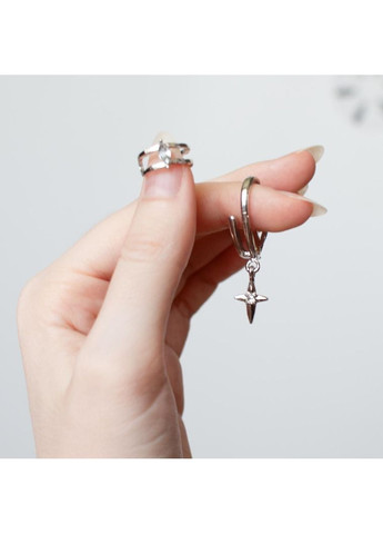 Каффы-клипсы обманки комплект из двух детализированные с длинной звездой унисекс с камешком без прокола лолита y2k винтаж стиль No Brand (364134949)