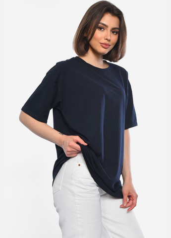 Темно-синяя летняя футболка женская полубатальная темно-синего цвета Let's Shop
