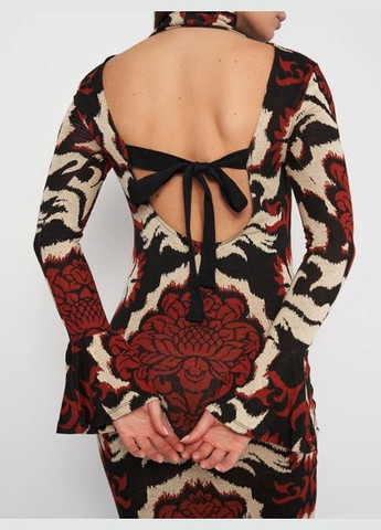 Комбинированное вечернее платье приталенного кроя с декольте на спине для женщины 1153680-6 34(xs) силуэтная H&M с рисунком