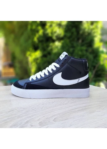 Чорно-білі кросівки чоловічі nike демісезон Pegasus Blazer Mid