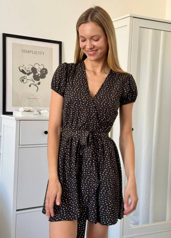 Черное повседневный мини платье с куличом, подчеркивающим талию на запах Tik-Tak с цветочным принтом