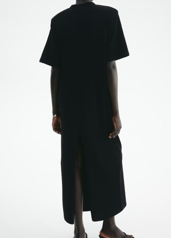 Черное кэжуал платье H&M однотонное