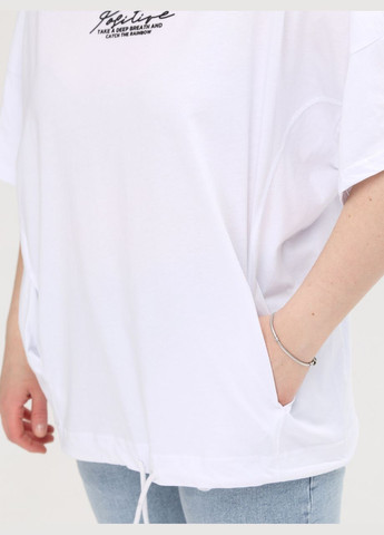 Біла літня футболка жіноча біла з написом бавовняна великий розмір з коротким рукавом MDG Вільна