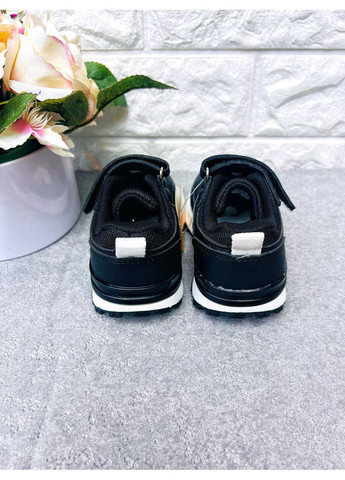 Черные хорошенькие кроссовки для самых маленьких Clibee