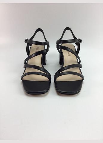 Черные женские босоножки Fabio Monelli с ремешком