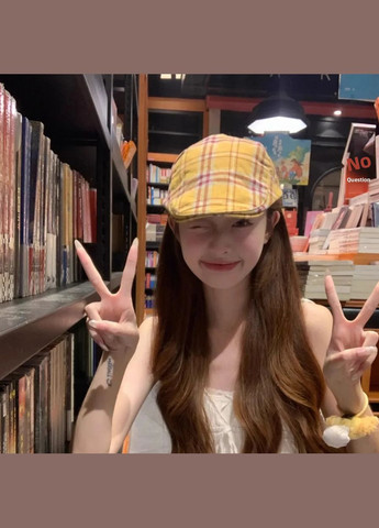 Жіноча Чоловіча Яскрава Картата Кепка в Стилі Ретро в Клітинку No Brand (337171602)