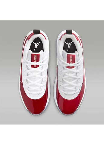 Білі Осінні чоловічі кросівки max aura 7 білий Jordan