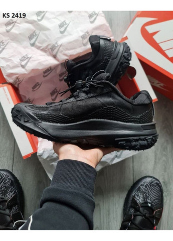 Чорні Осінні кросівки чоловічі nike acg mountain fly 2 low triple black найк асж маунс флай No Brand