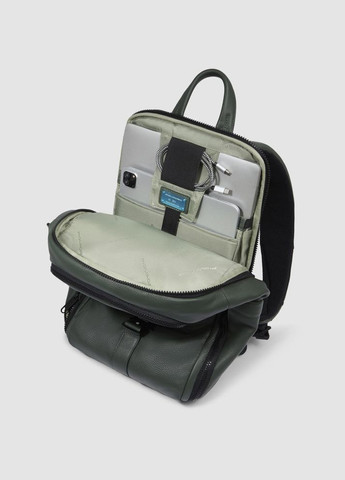 Рюкзак для ноутбука Than (S135) Green CA6610S135_VE Piquadro (372674669)