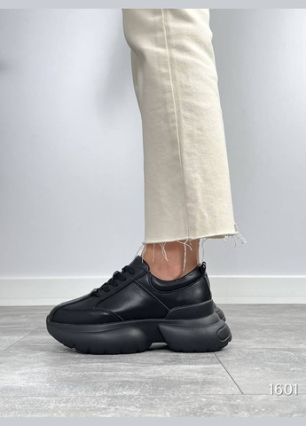 Черные демисезонные кроссовки Valeri