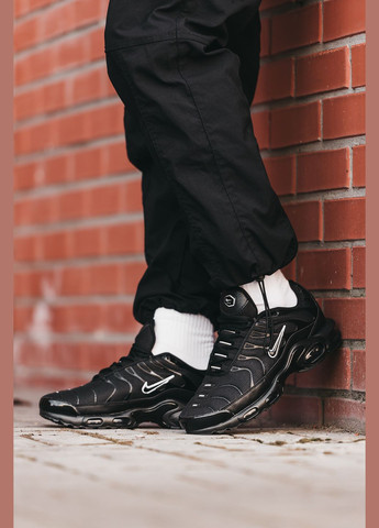 Чорні Осінні кросівки чоловічі nike air max tn plus black | найк аір макс тн плюс чорні No Brand