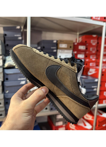 Коричневі всесезонні кросівки cortez brown black v2 Nike
