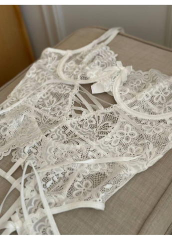 Белый демисезонный кружевной комплект с корсетом и трусиками / свадебное эротическое белье прозрачное / нежный комплект женского белья No Brand