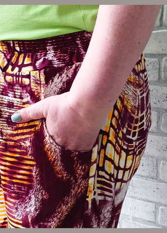 Женские удлиненные летние шорты большого размера батал, с карманами бордовая абстракция No Brand (330769711)