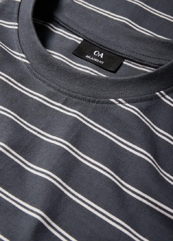 Серый демисезонный лонгслив C&A в полоску