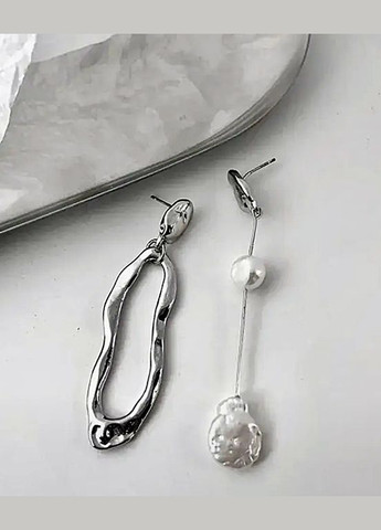 Асиметричні сережки з намистинами No Brand (327419569)