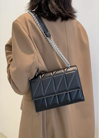 Женская сумка кросс-боди на цепочке черная No Brand (290665282)