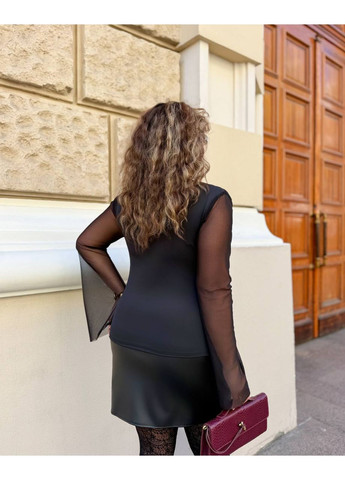 Чорна блуза — заміри в описі Vione