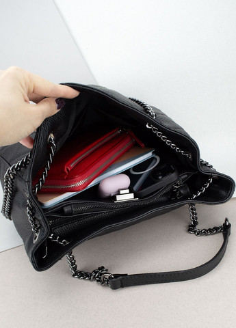 Сумка жіноча шкіряна ділова 03382 на ланцюжку чорна Virginia Conti (301765875)