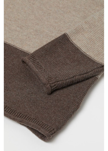 Бежевий демісезонний костюм (світр, штани) H&M