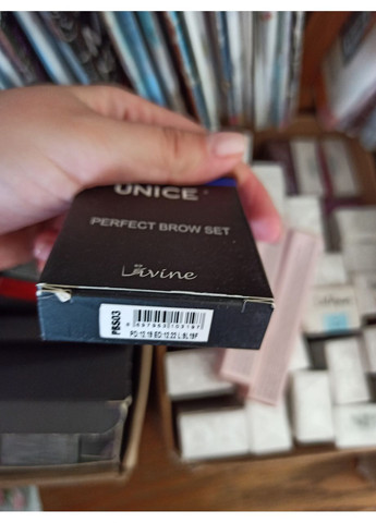 Набір для макіяжу брів Divine 03, 2 х 2,5 г Unice (371365803)