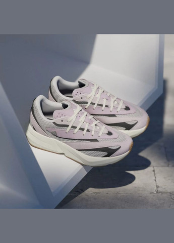 Кросівки Lightblaze Ice Lavender/Silver Metallic/Core Black adidas світло-рожеві всесезони (346243733)