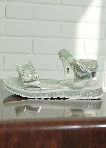 Серебряные открытые босоножки для девочки на липучках Clibee