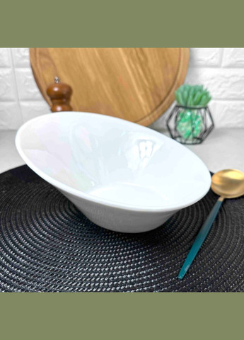 Большой скошенный салатник 21 см Salad Bowl Ardesto (303211851)