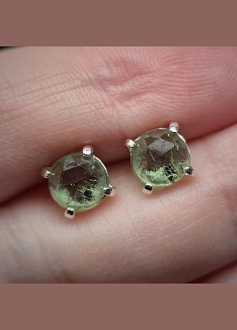 Срібні сережки з натуральними природними каменями кіанітом зеленого м’ятного кольору, сережки-гвіздки / пусети жіночі Handmade (327096624)