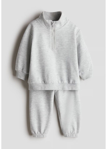 Сірий зимній костюм H&M