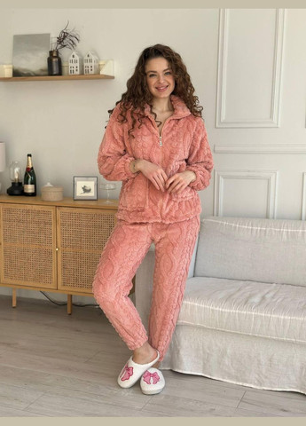 Розовая теплая женская пижама GT