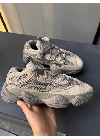 КРОСІВКИ ЖІНОЧІ ADIDAS YEEZY BOOST 500 ASH GREY V2 АДІДАС ІЗІ БУСТ No Brand сірі демісезони (368868024)