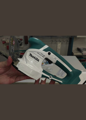 Акумуляторні ножиці-кущоріз UM110DWYX (18В, 110-200 мм) + АКБ і зарядний пристрій (4306) Makita (295033627)