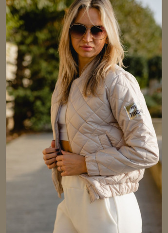 Бежевая женская куртка цвет светлый беж р.42/44 408671 New Trend