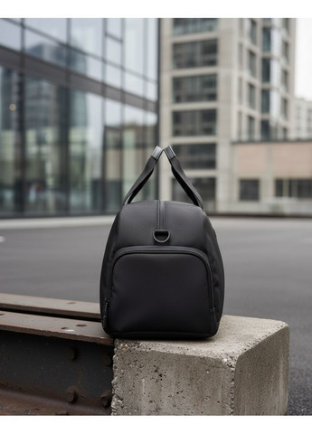 Дорожная универсальная сумка унисекс для спорта и путешествий водостойкая с плечевым черным ремнем. No Brand (369327964)