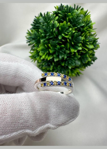 Комплект прикрас з срібла 925 проби з накладками золота 375 проба Аліса каблучка і сережки стріли No Brand (329999399)