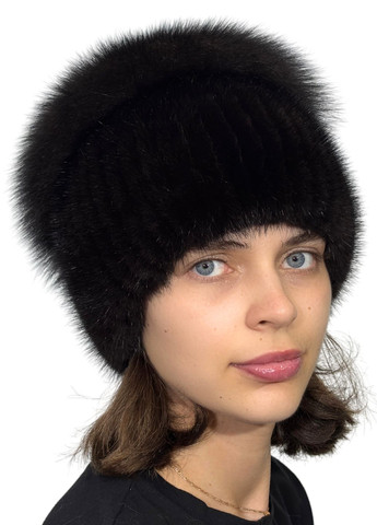 Жіноча норкова шапка на в'язаній основі з помпоном з хутра песця Меховой Стиль Перо (355802036)