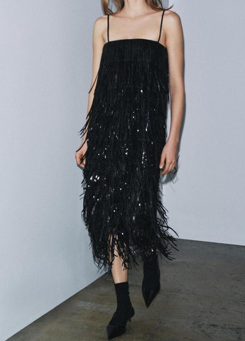 Черное платье Zara однотонное