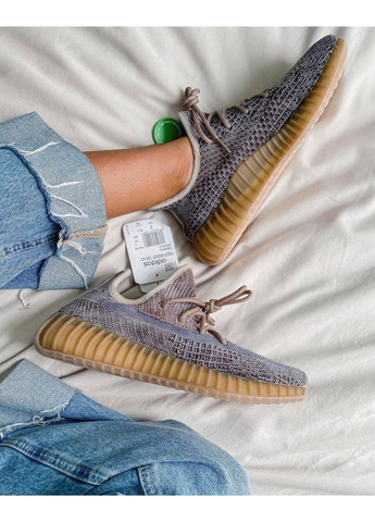 Серые демисезонные кроссовки мужские adidas yeezy boost 350 v2 fade адидас изи буст No Brand