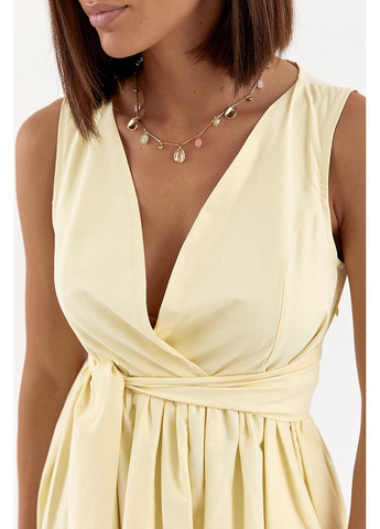 Жовтий вечірня коротка пишна сукня з глибоким вирізом - лимонний колір Lurex