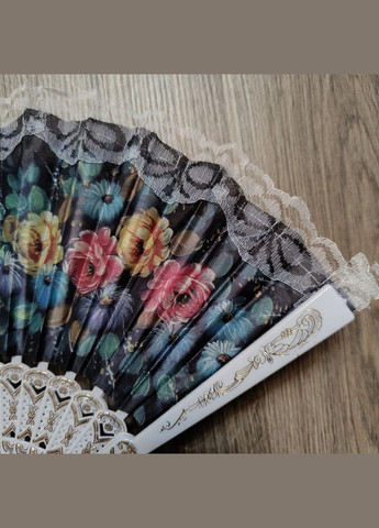 Віяло Міледі з мереживом з квітковим принтом Чорне No Brand (342064560)