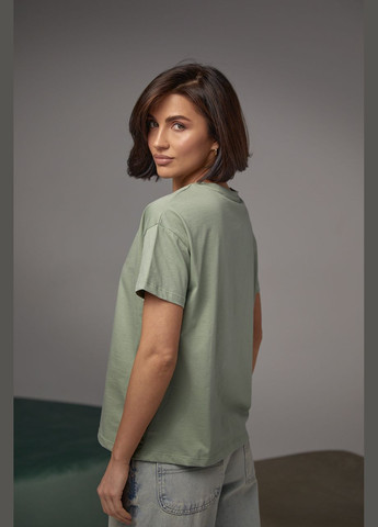 Хакі (оливкова) жіноча футболка прикрашена серцем з бісеру та страз PEPPER MINT