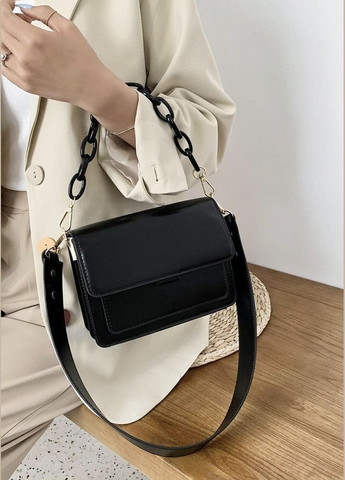 Женская классическая сумка 10304 на ремне кросс-боди на три отдела черная No Brand (296093183)