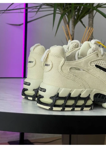 Бежевые демисезонные кроссовки мужские и женские nike air zoom spiridon cage 2 x stussy beige | найк аир зум бежевые No Brand