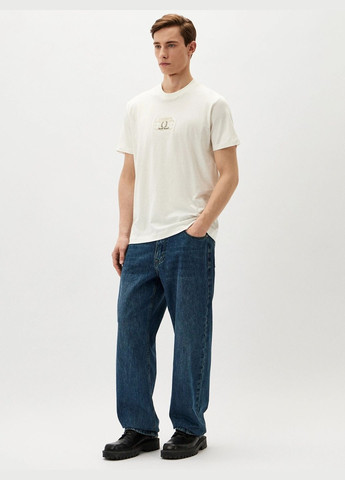 Молочная футболка John Richmond