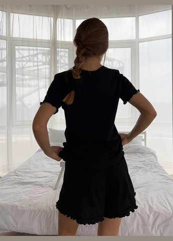 Черная всесезон пижама женская комплект шорты футболка резинка для волос футболка + шорты JUGO m523