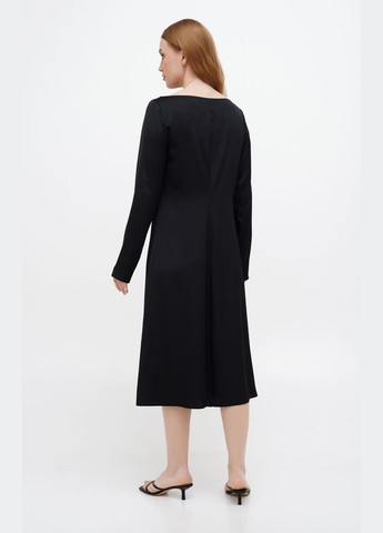 Черное коктейльное, кэжуал, деловое, повседневный, праздничный, вечернее черное шелковое платье меди "гитта" с длинными рукавами. а-силуэт Fayna однотонное